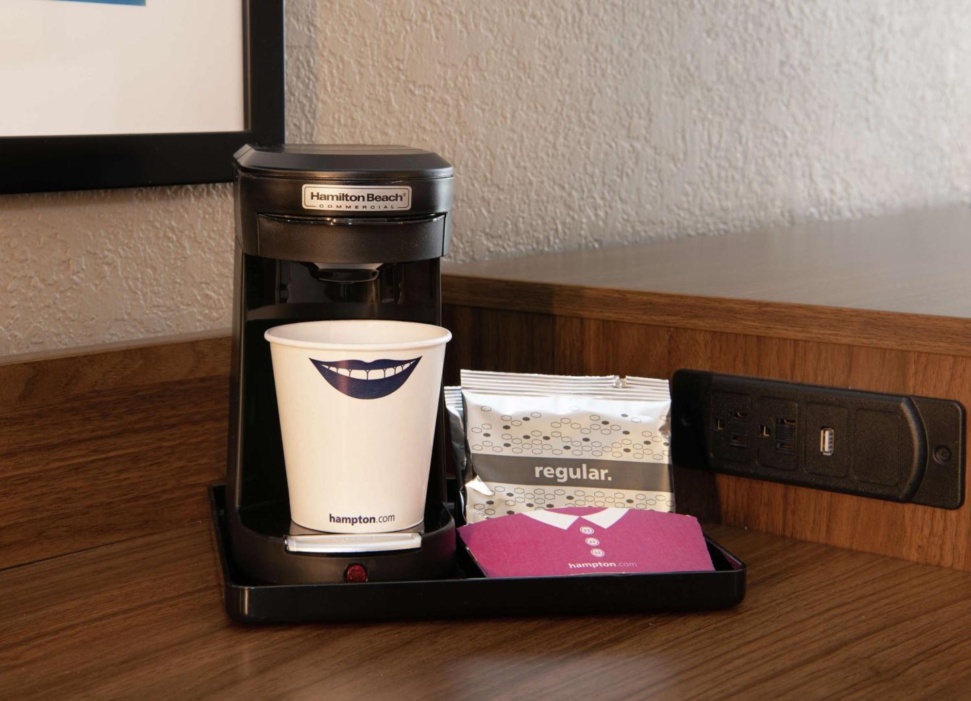Hampton Inn Erie-South Extérieur photo