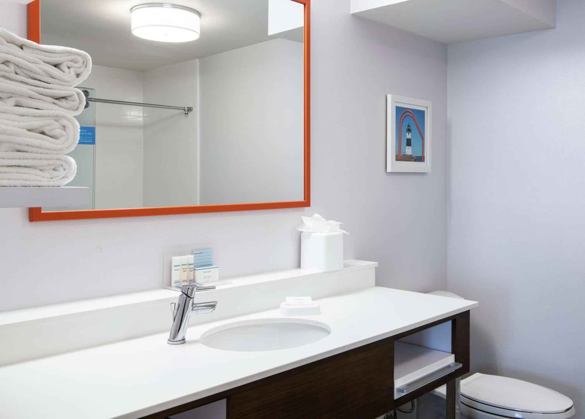 Hampton Inn Erie-South Extérieur photo